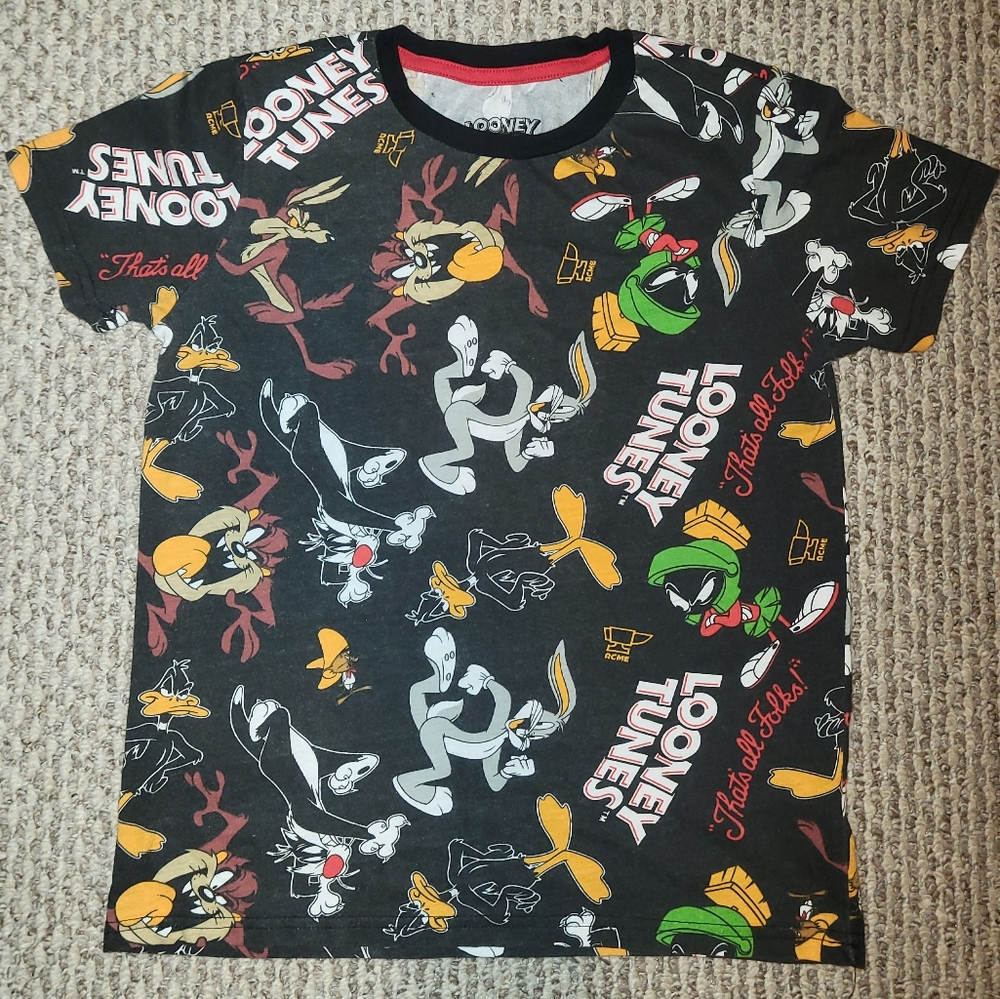 Boys Looney Tunes shirt black size 10/12